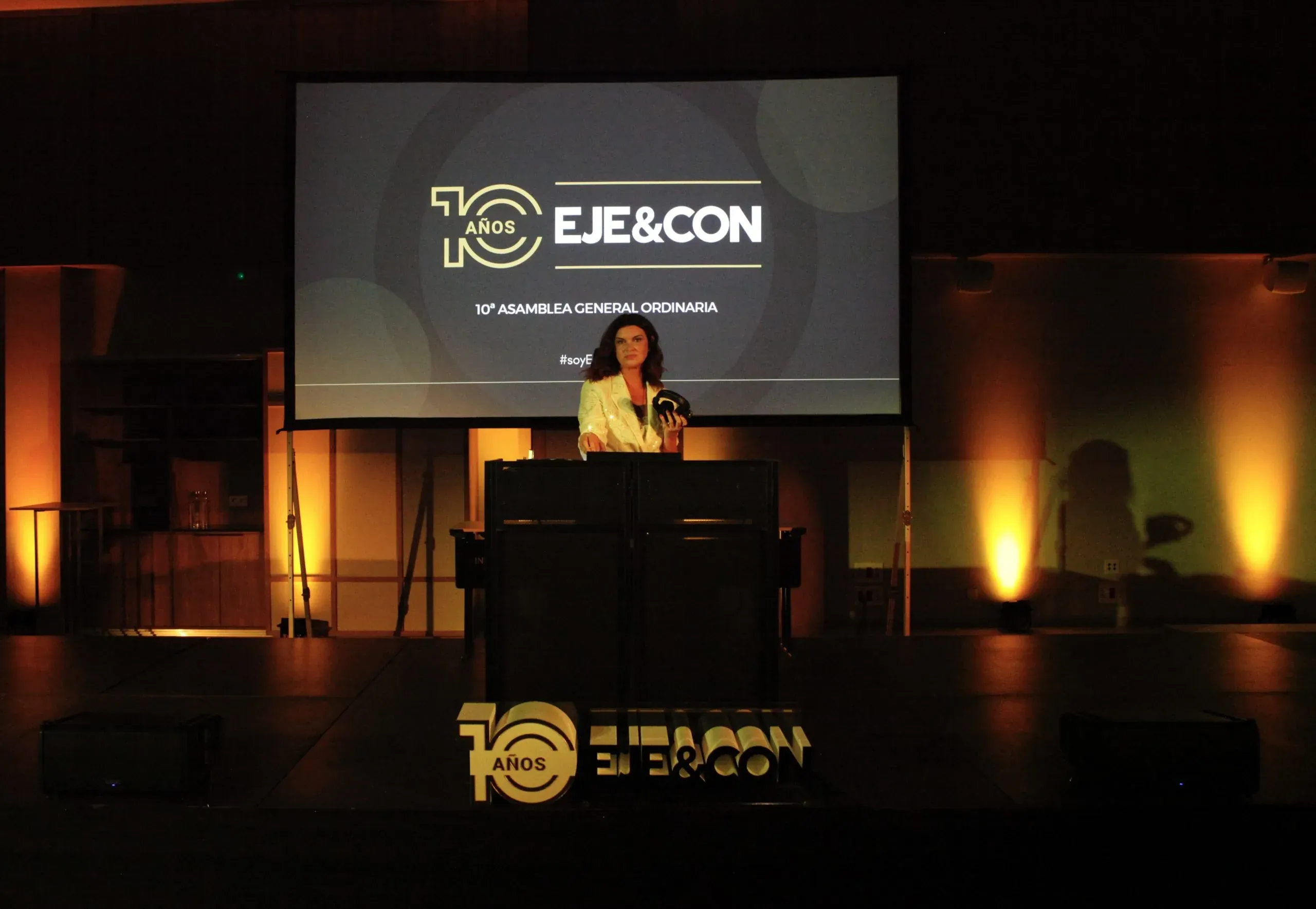 DJ María Martín en evento corporativo