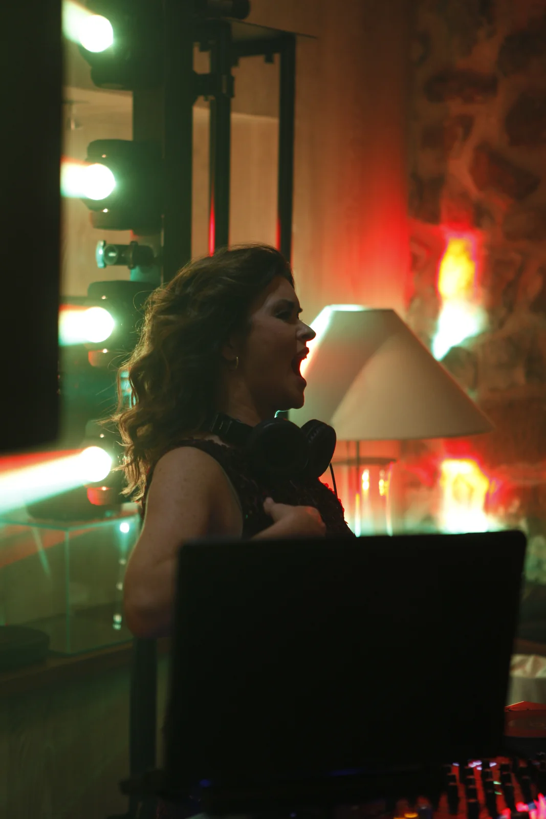 Session with warm lights